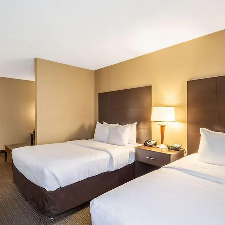 Hotel Clarion Pointe Harrisonburg Exterior foto