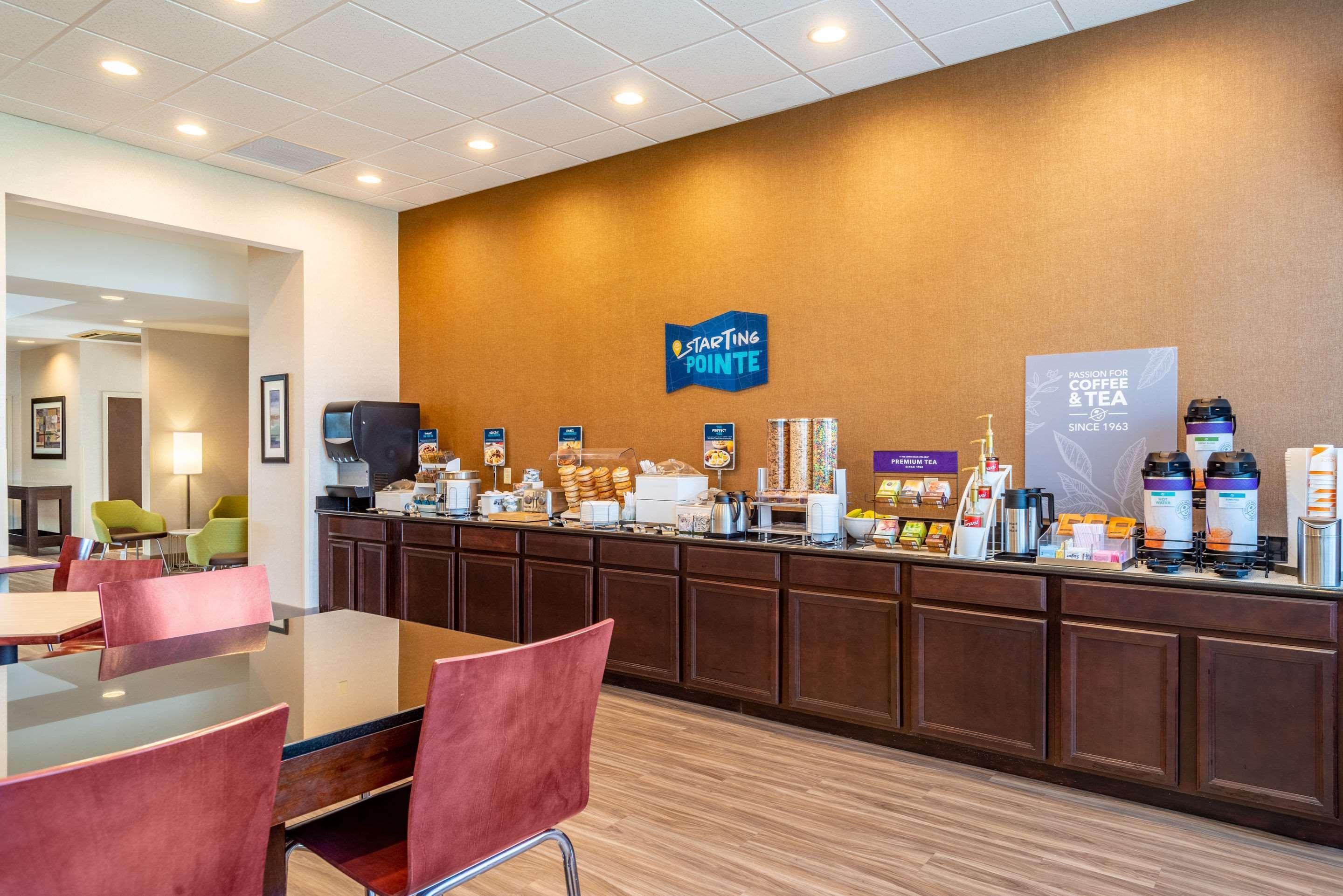 Hotel Clarion Pointe Harrisonburg