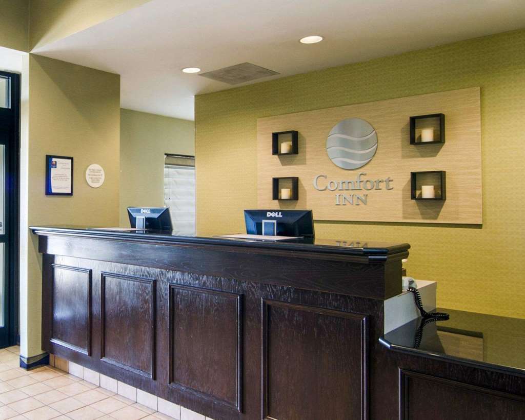 Hotel Clarion Pointe 3*
