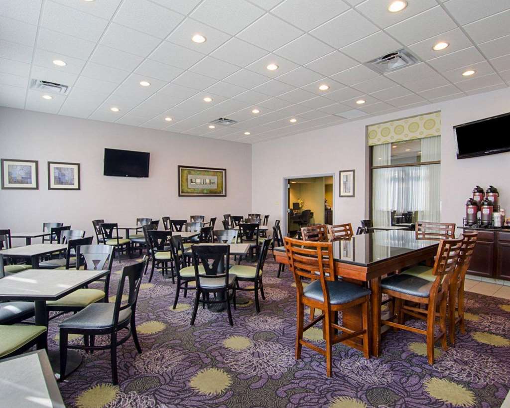 Clarion Pointe